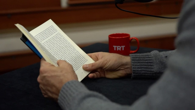 Engin Altan Düzyatan’ın Sesinden “Kürk Mantolu Madonna” Radyo 1’de